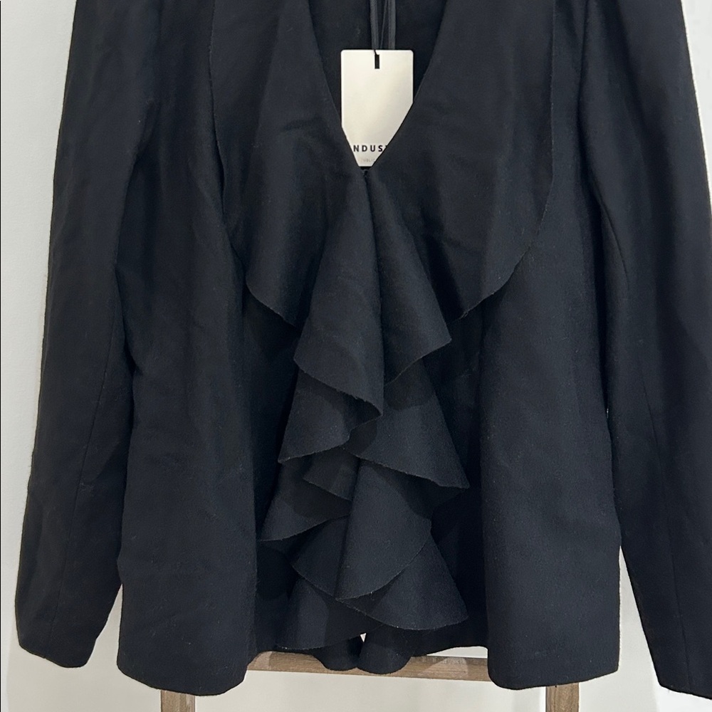 Industry Women's Black Ruffle Blazer Open Front One Hook Closure Pockets Size 10 - Picture 1 of 7